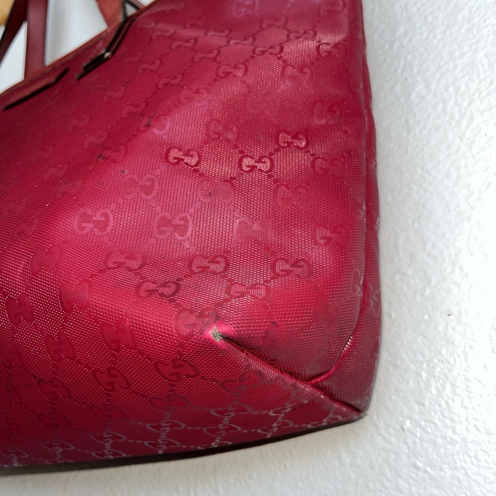 Gucci: Supreme GG Imprime Joy PVC Leather Tote Bag Tote Bag (pink/ red) - Picture 16 of 17